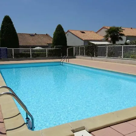 Appartement Appartement Vaux-Sur-Mer, 2 Pieces, 4 Personnes - Fr-1-305A-48